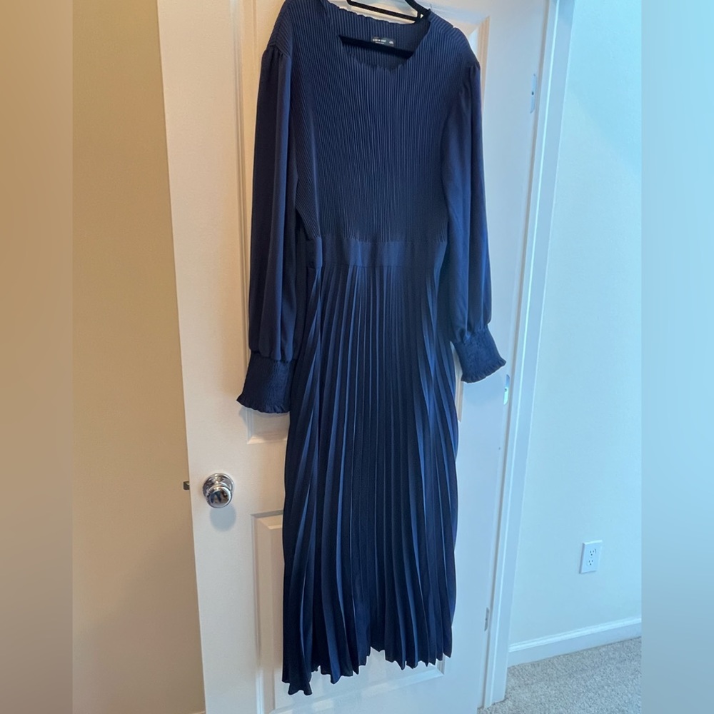 Shein navy blue pleated dress